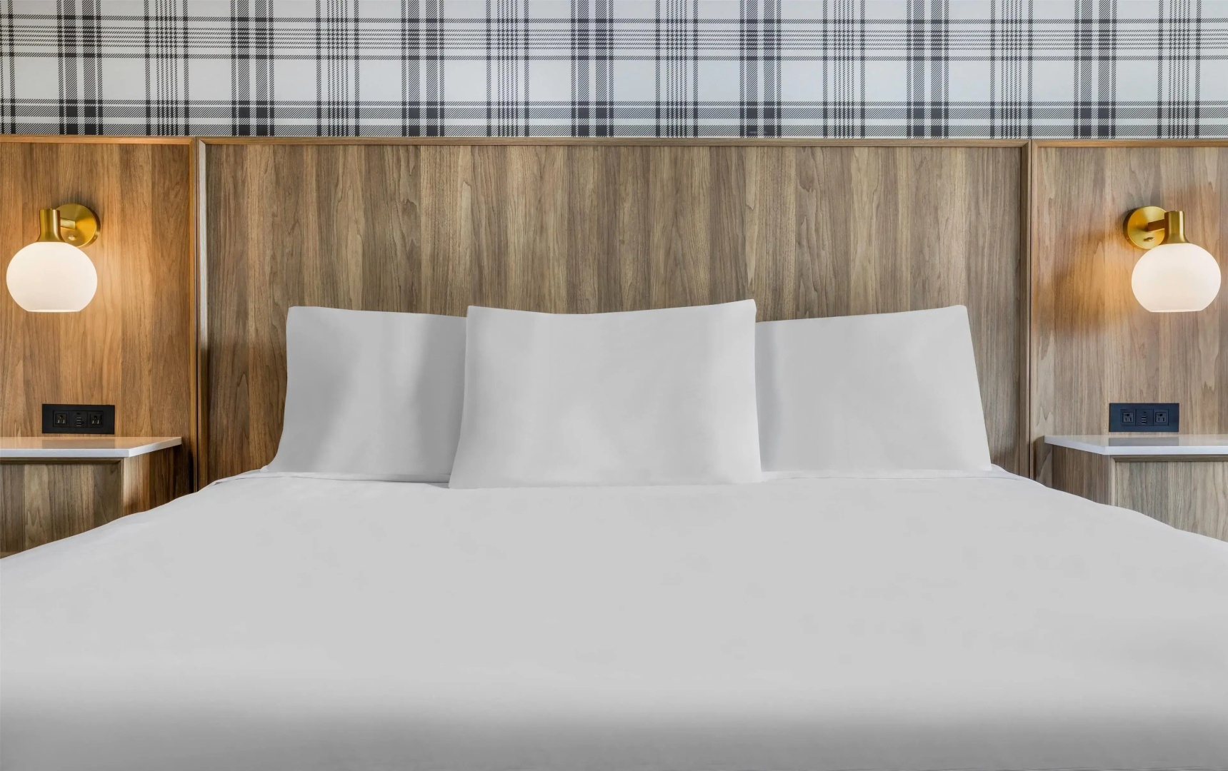 Photo - Travelodge by Wyndham Niagara Falls at the Falls