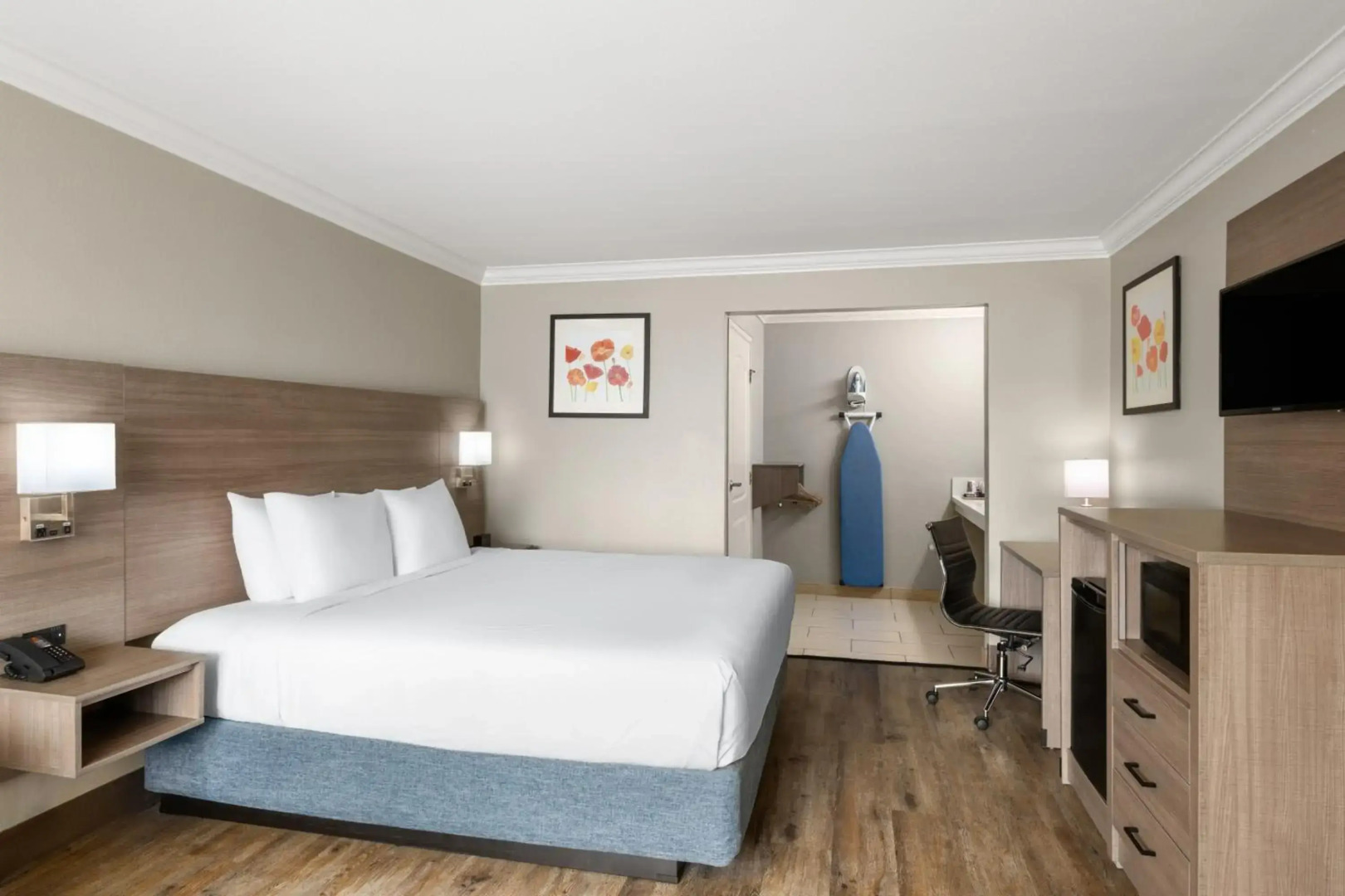 Foto - Solara Inn and Suites