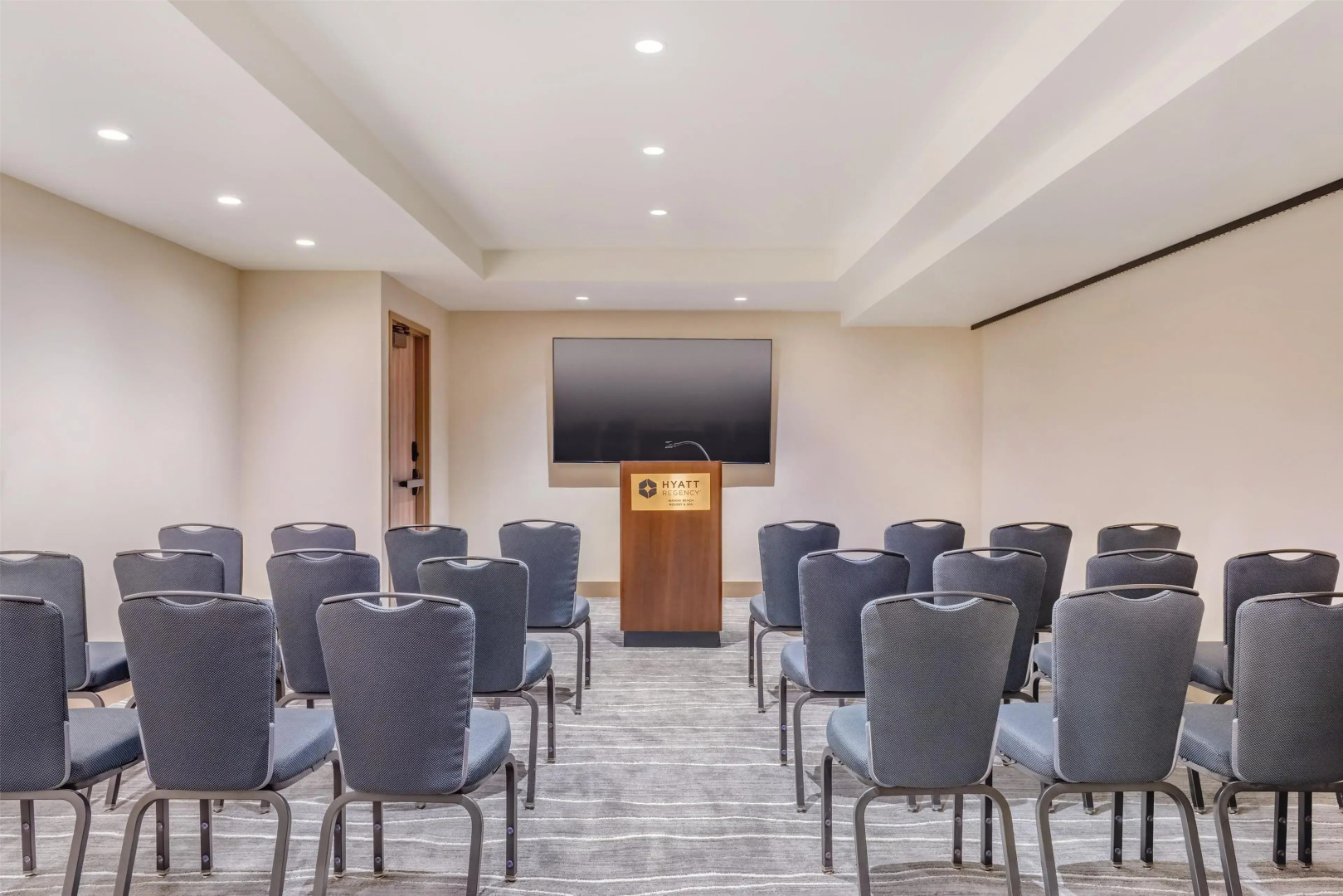 Photo - Hyatt Regency Waikiki Beach Resort & Spa