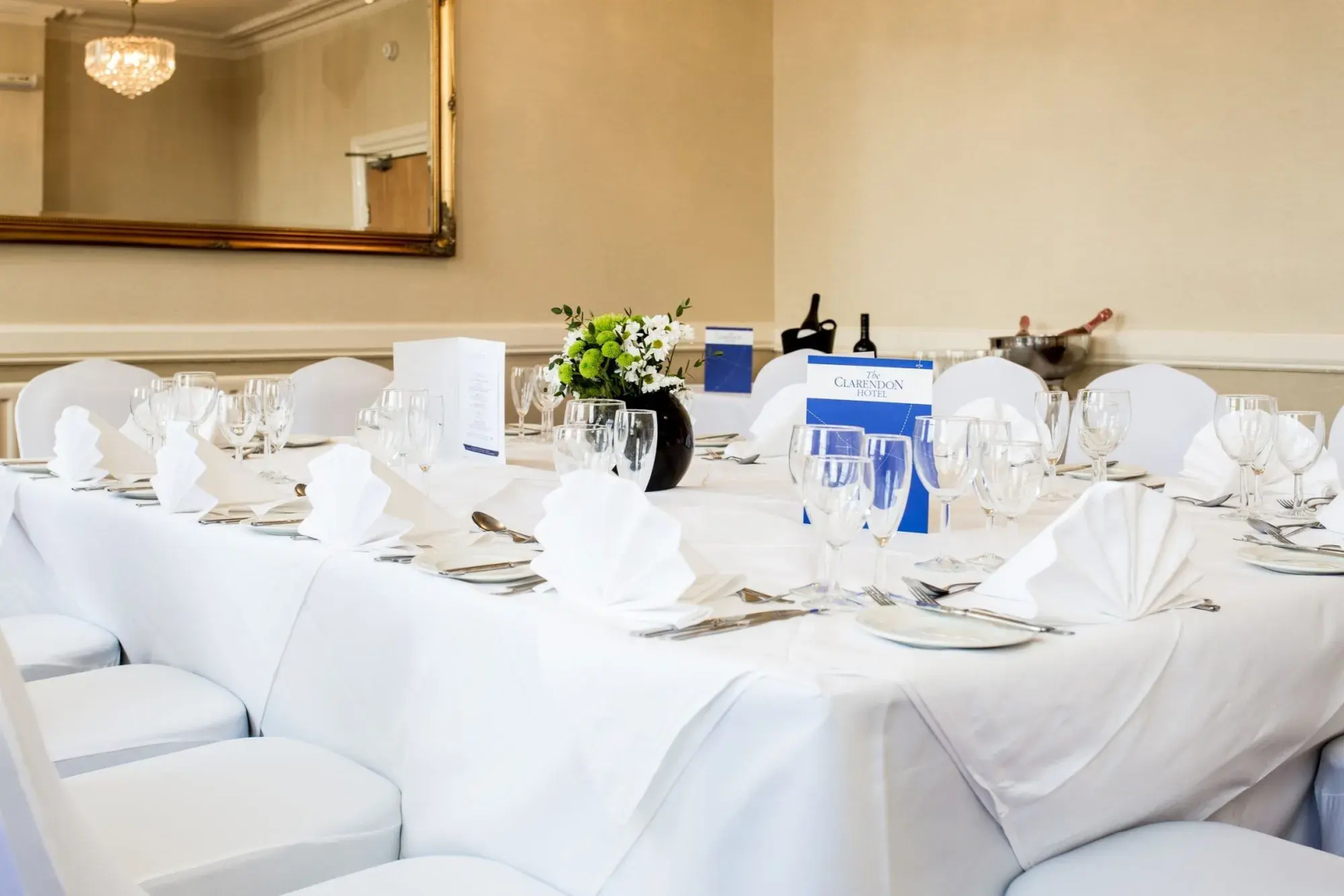 Photo - The Clarendon Hotel