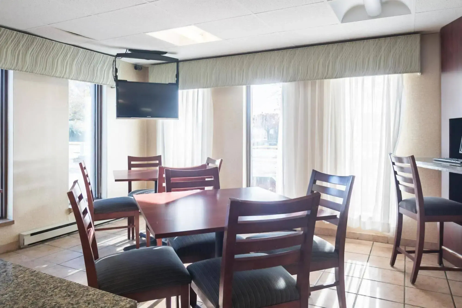 Photo - Motel 6-Madison, WI - East