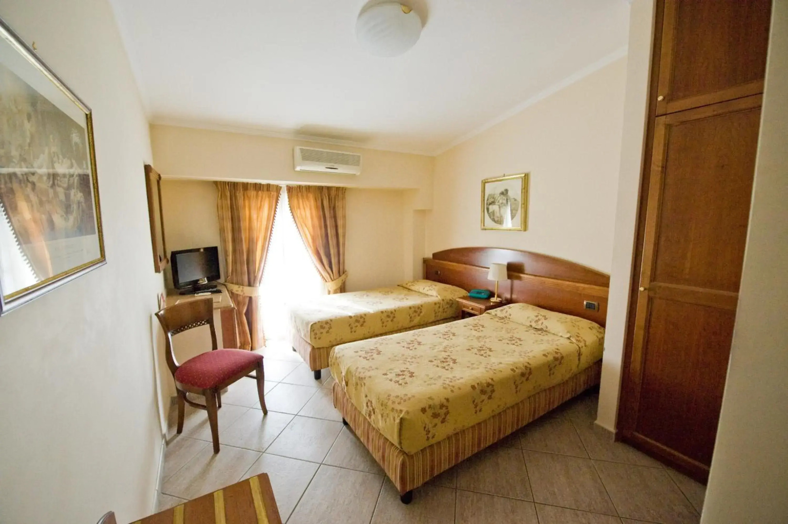 Photo - Marini Park Hotel