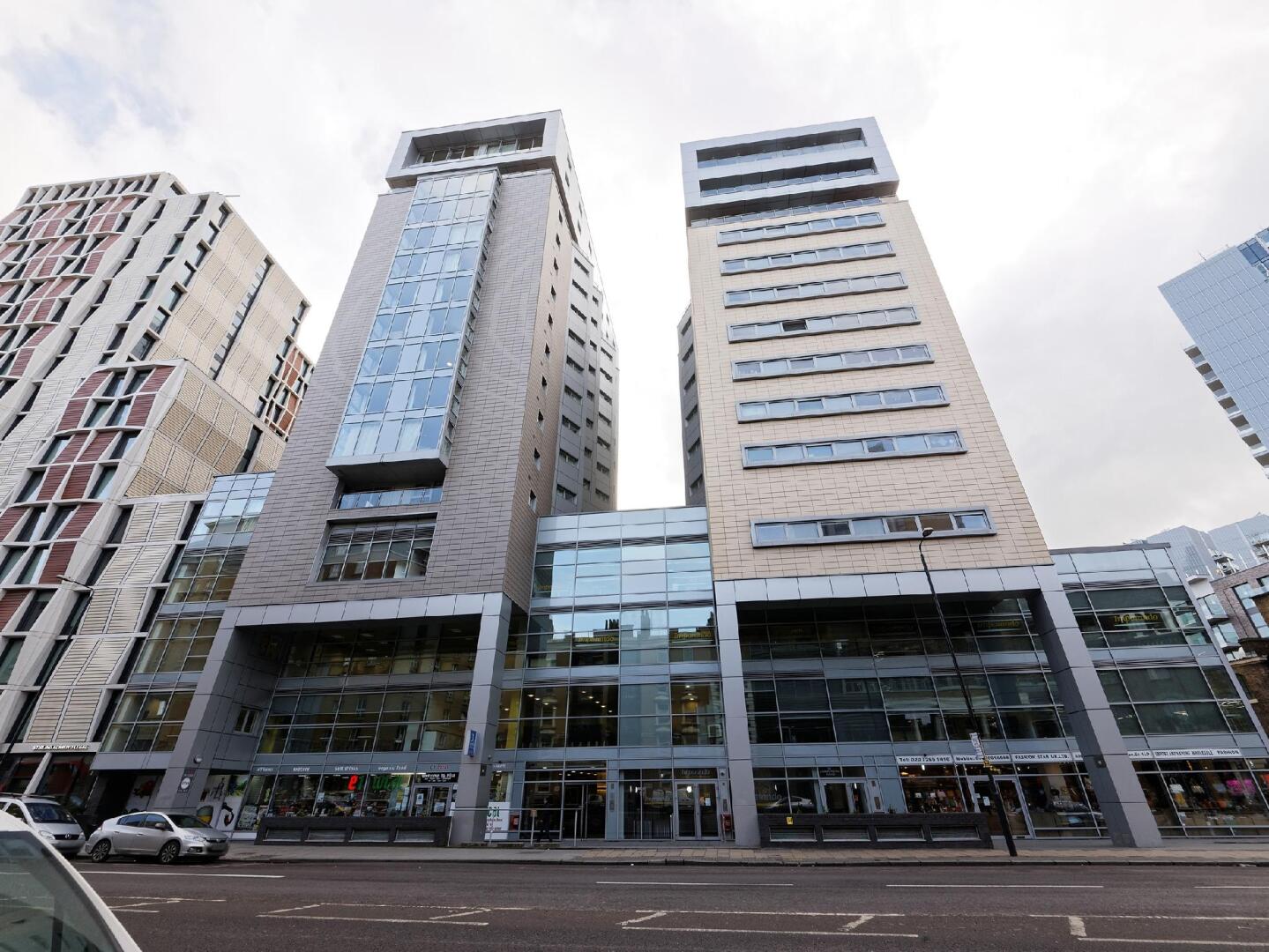 Foto - Marlin Aldgate Tower Bridge