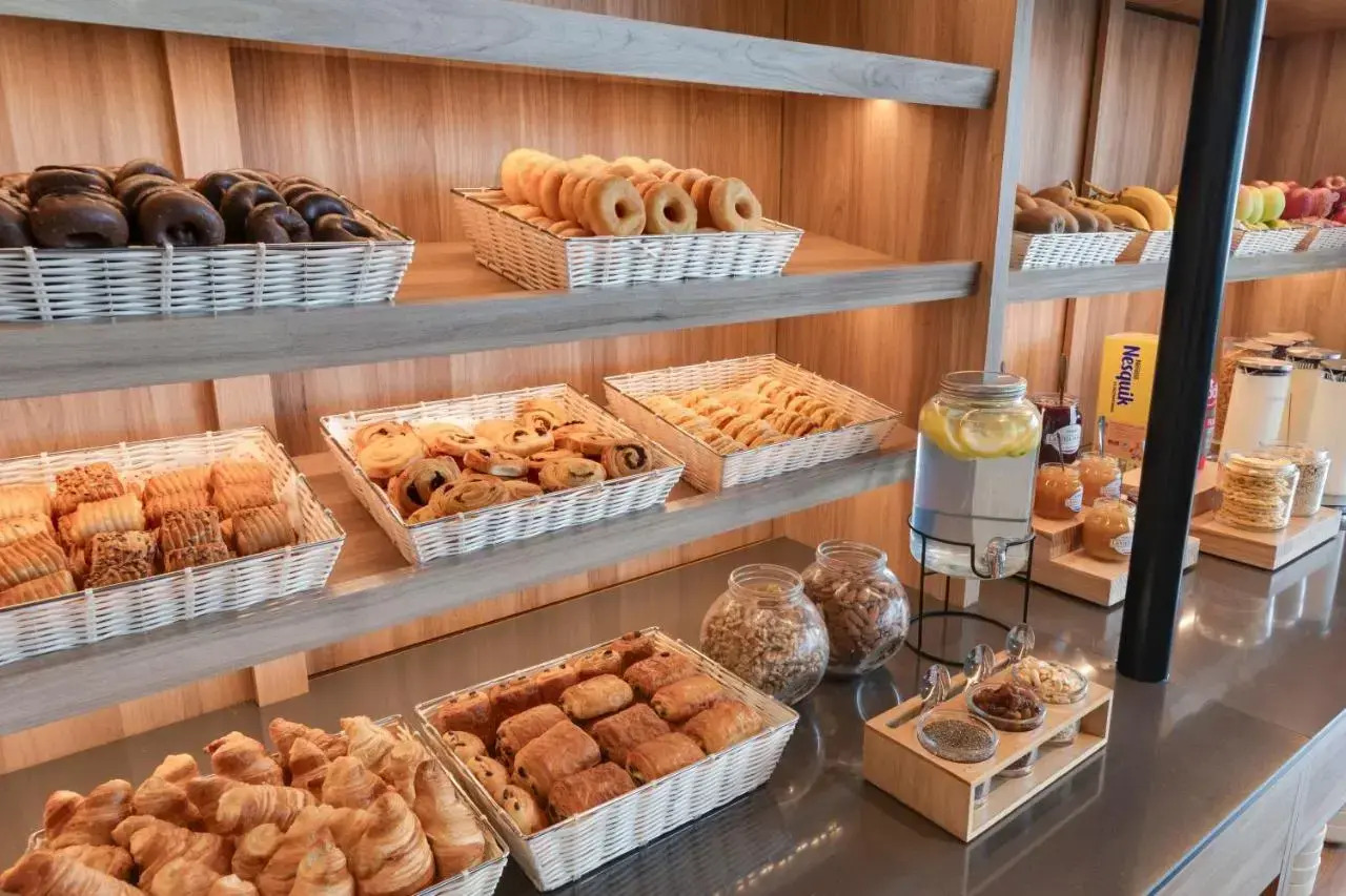 Photo - B&B HOTEL Barcelona Viladecans