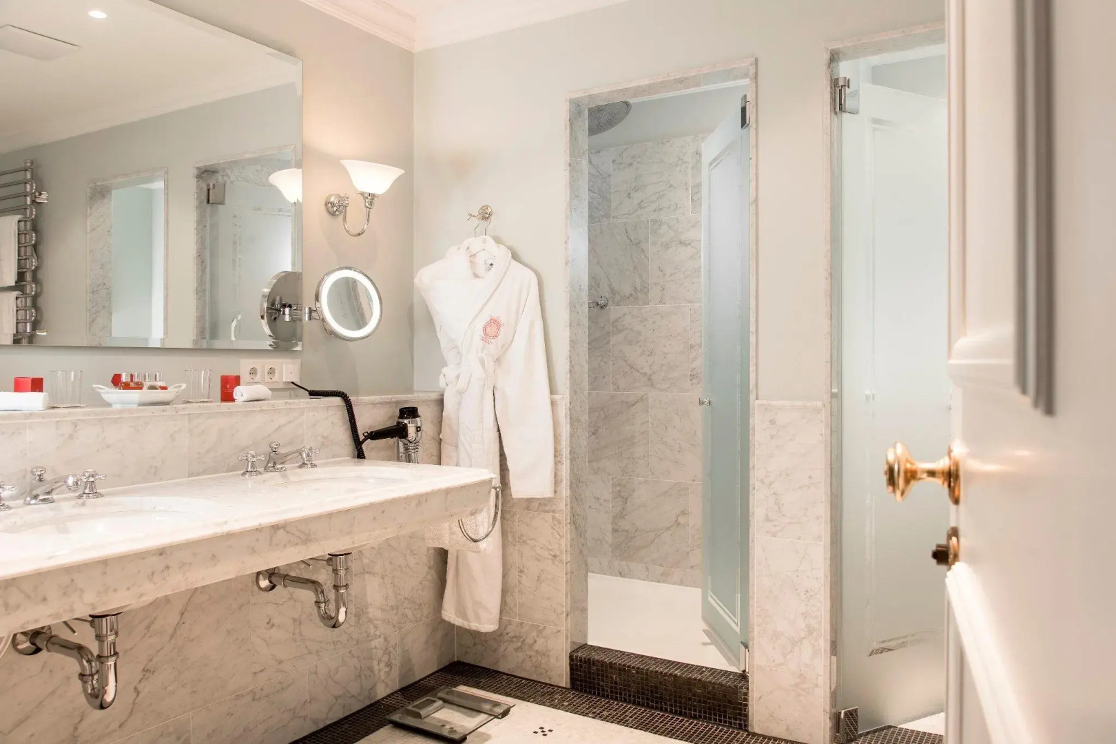 Photo - Schlosshotel Kronberg - Hotel Frankfurt