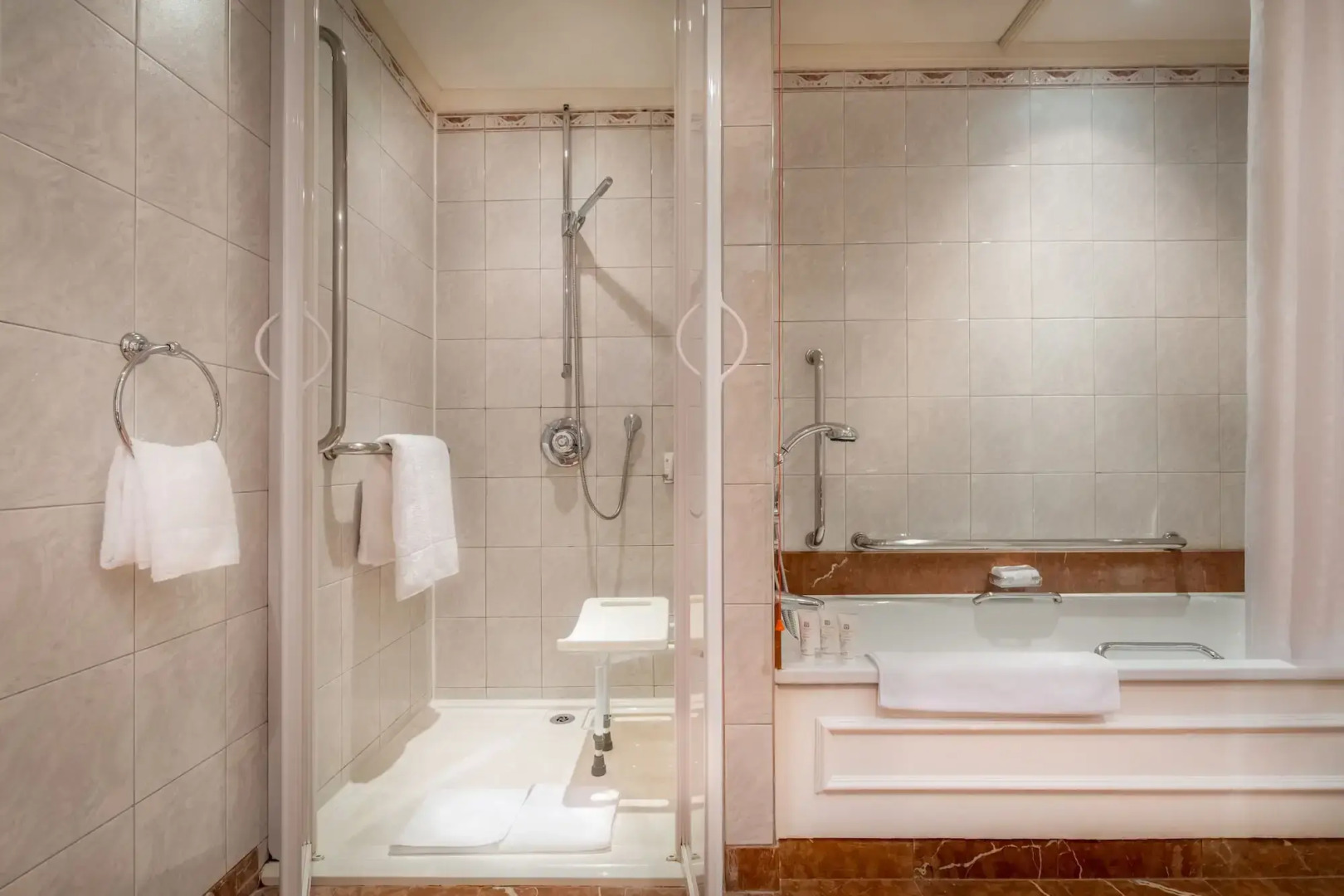 Foto - St. James' Court, A Taj Hotel, London