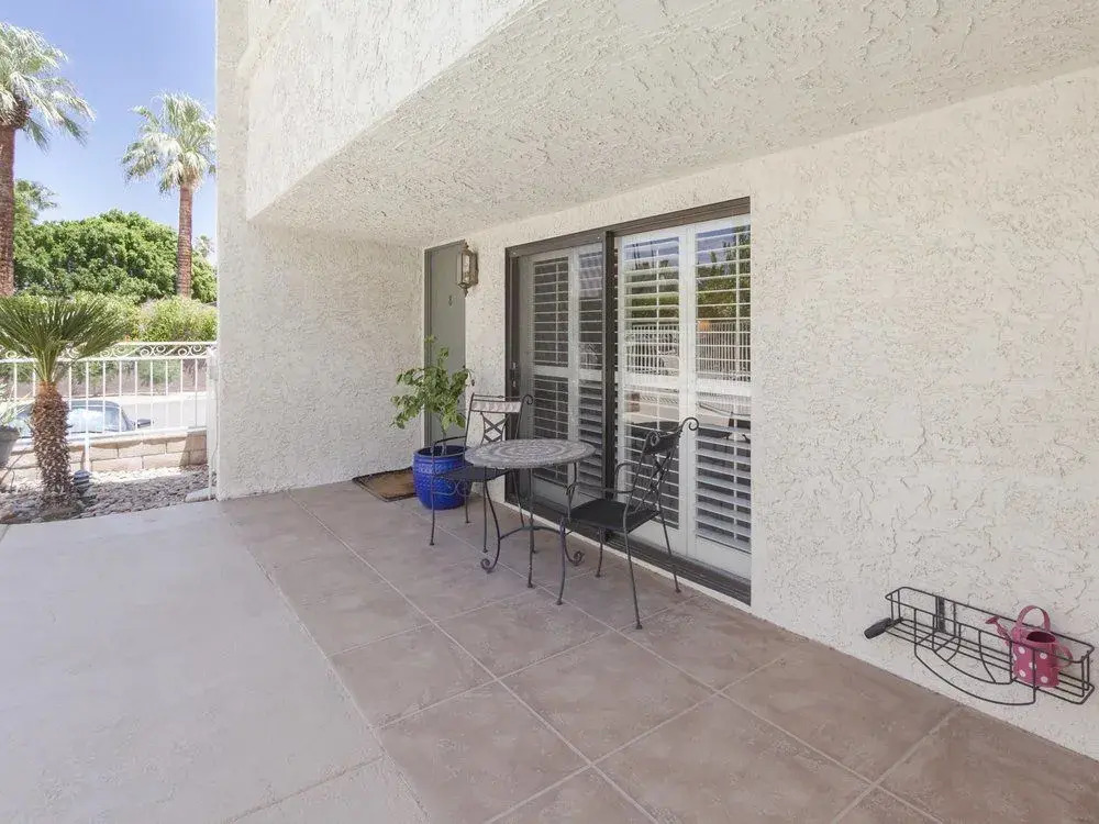 Photo - The Hideaway - 21 and Over