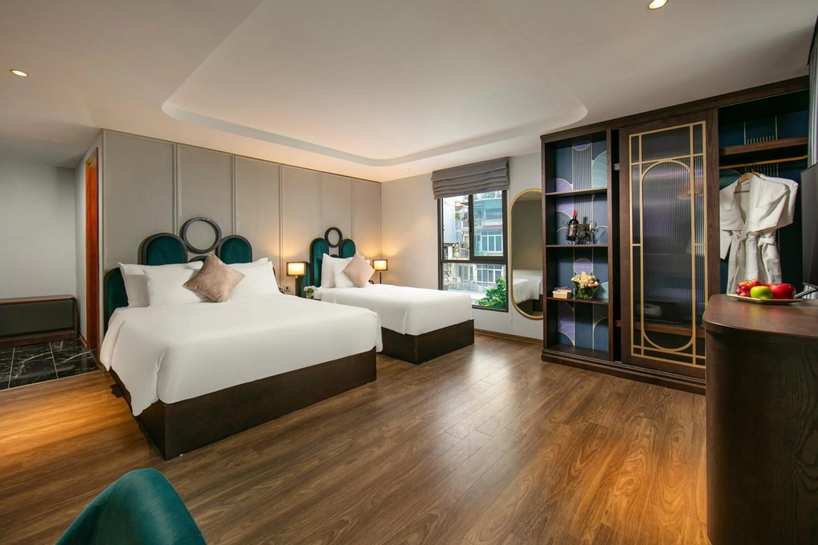 Photo - May De Ville Lakeside Hotel
