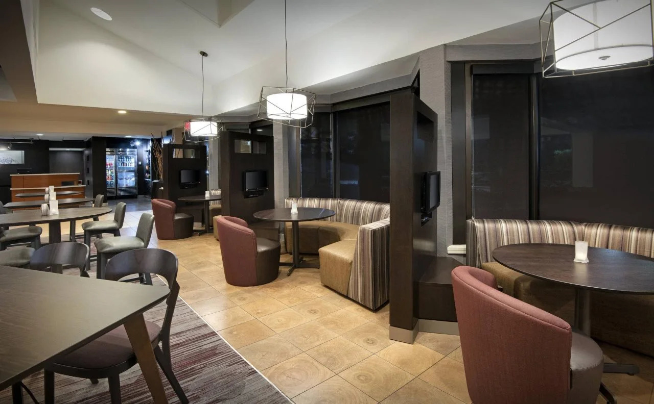 Photo - Courtyard by Marriott Savannah Midtown