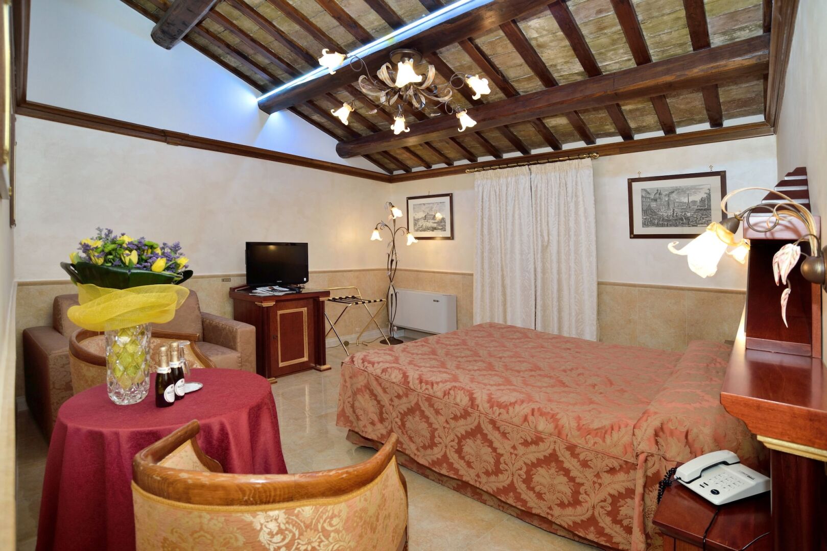 Photo - Antico Albergo del Sole al Pantheon