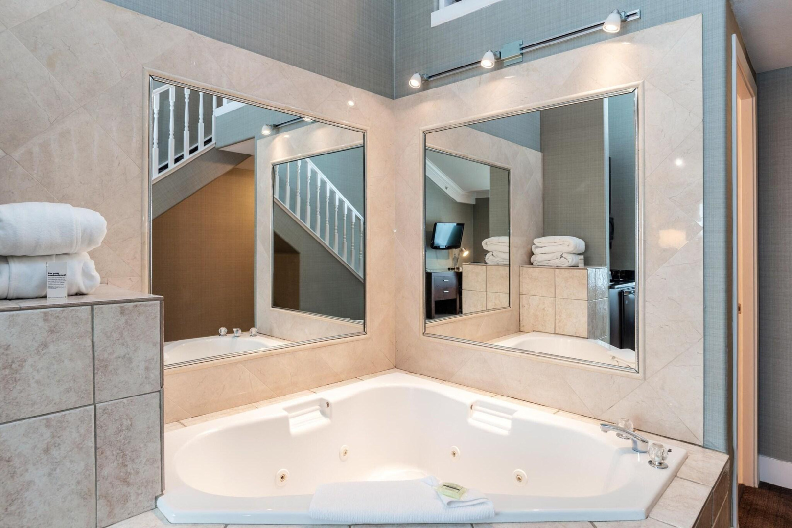 Foto - Sandman Hotel & Suites Vancouver Airport
