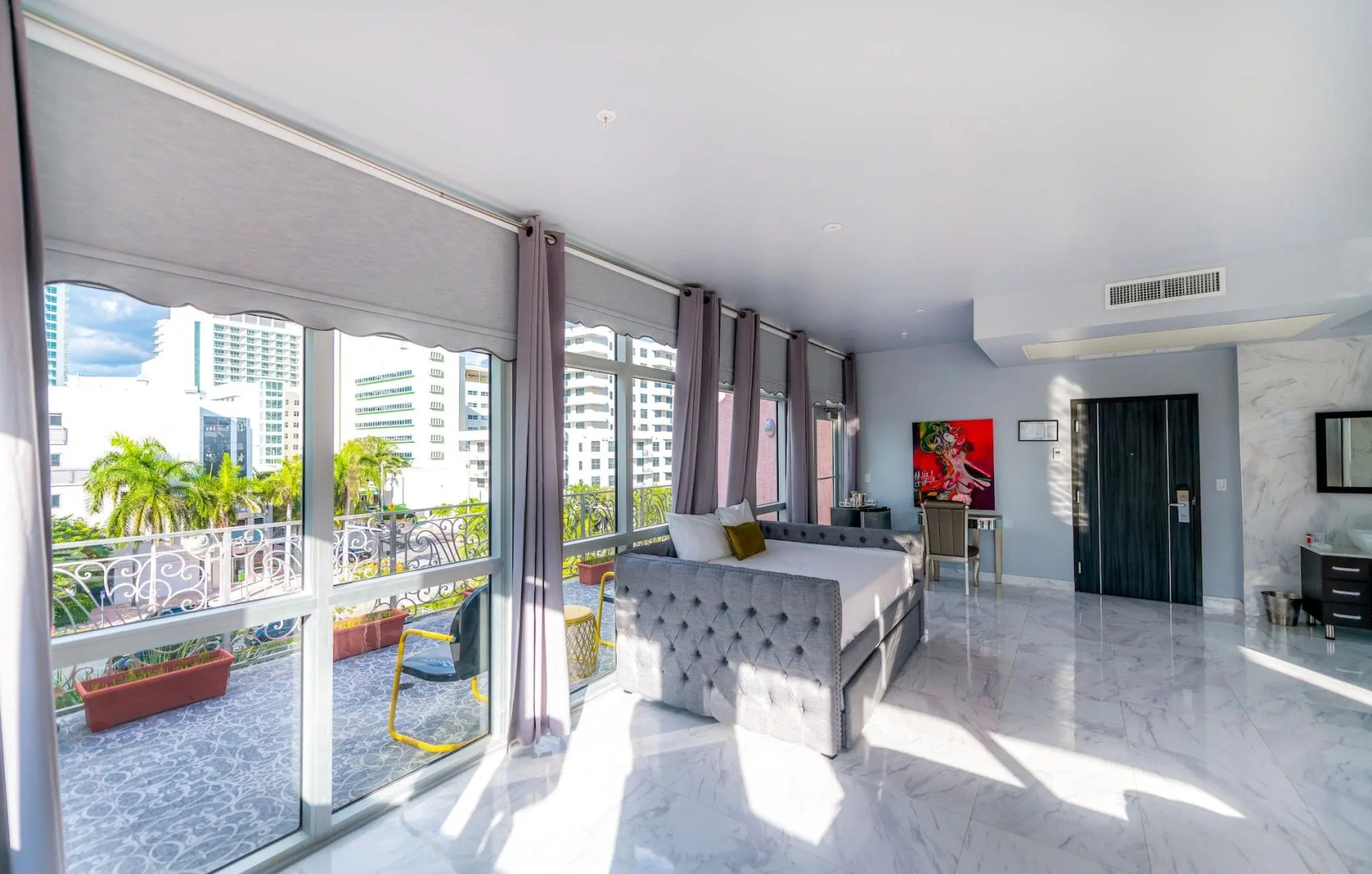 Foto - Secret Garden Miami Beach