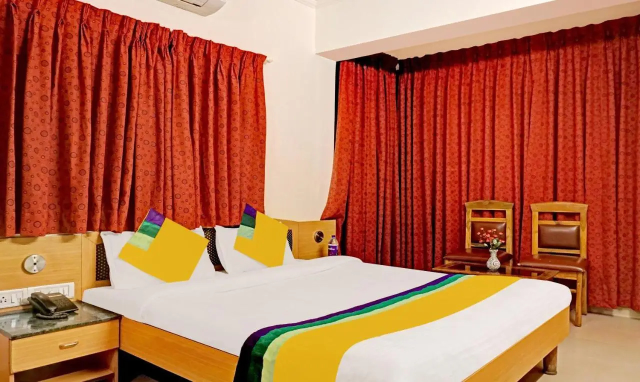 Photo - Itsy Hotels Crown Inn