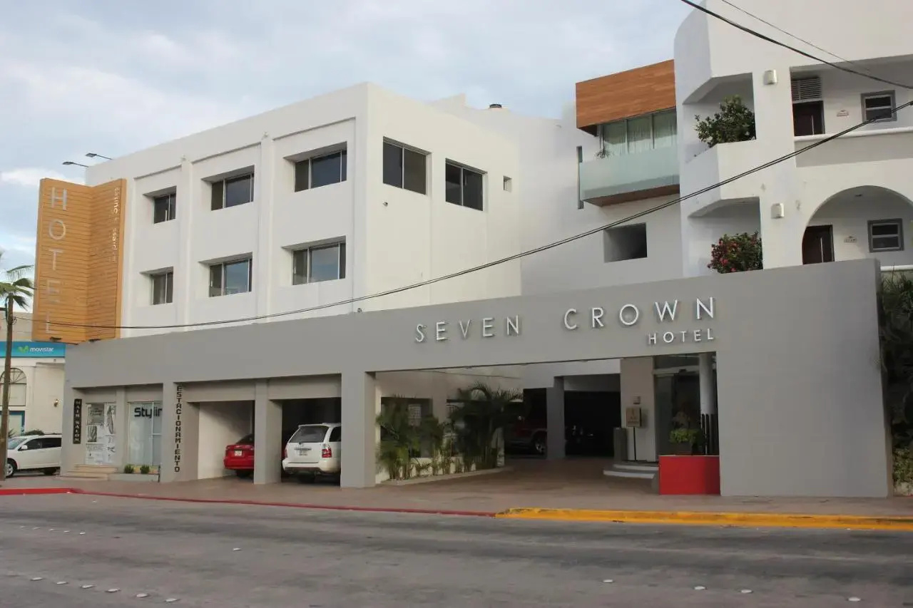 Foto - Seven Crown Express & Suites by Kavia