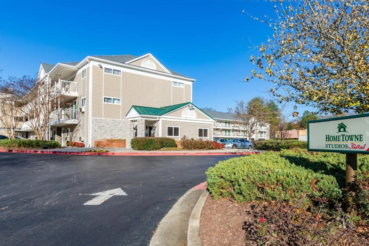 Foto - HomeTowne Studios by Red Roof Atlanta - Chamblee