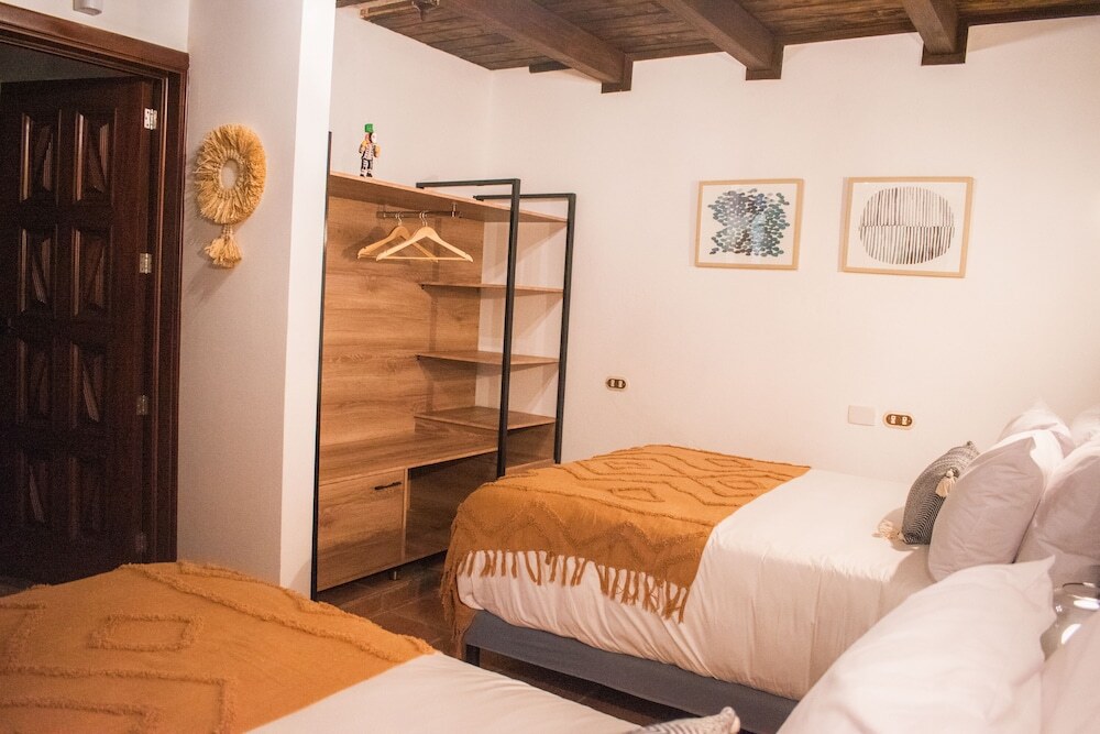 Photo - Mestizo Antigua