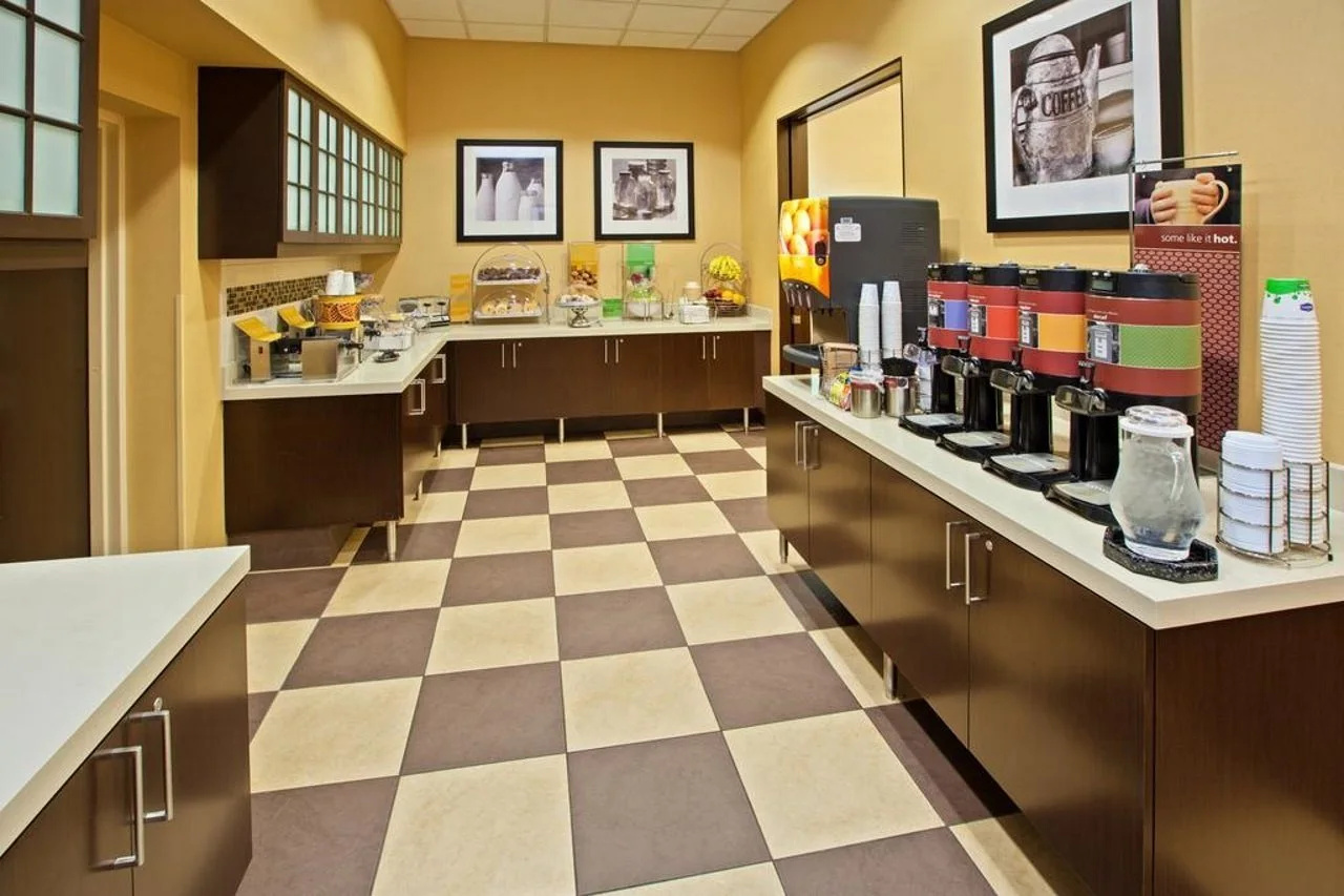 Photo - Hampton Inn & Suites Chicago-North Shore/Skokie