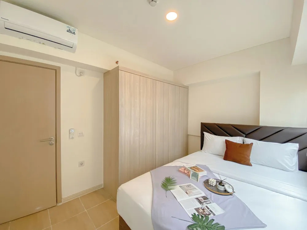 Tidy Warm Toned 2Br Apartment Meikarta