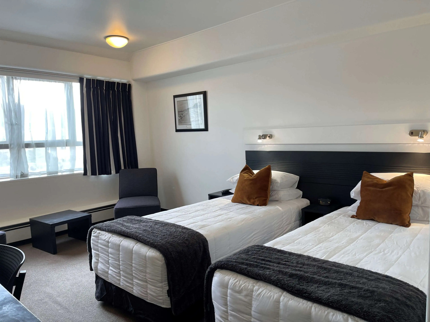 Photo - Bay Plaza Hotel