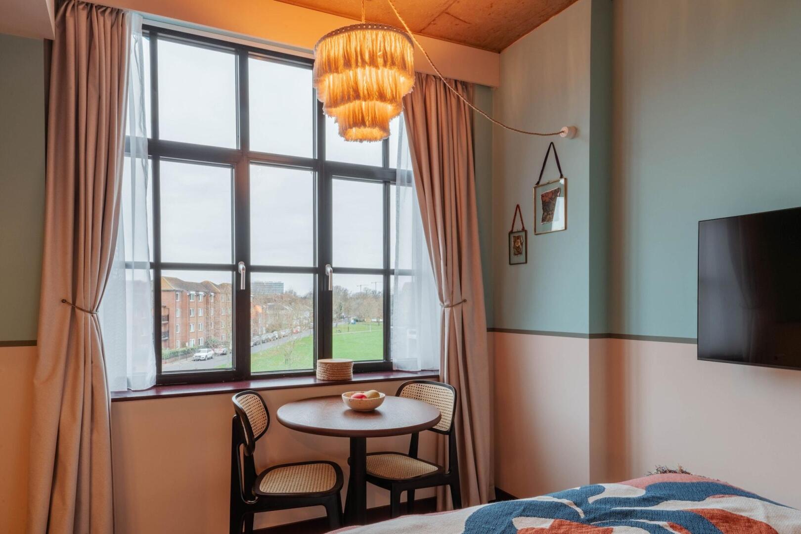 Photo - room2 London Chiswick Hometel