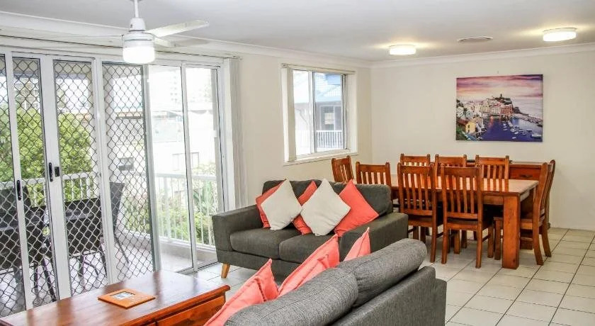 Photo - Surfers Beach Holiday Apartments