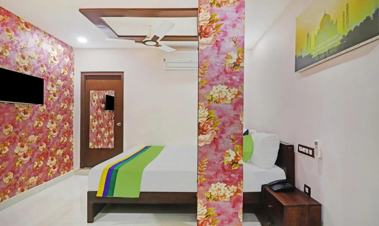 Photo - Itsy Hotels J A Royal Suites Manikonda