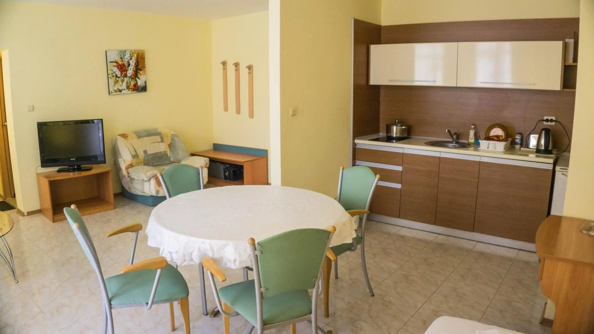Photo - Elite Apartments
