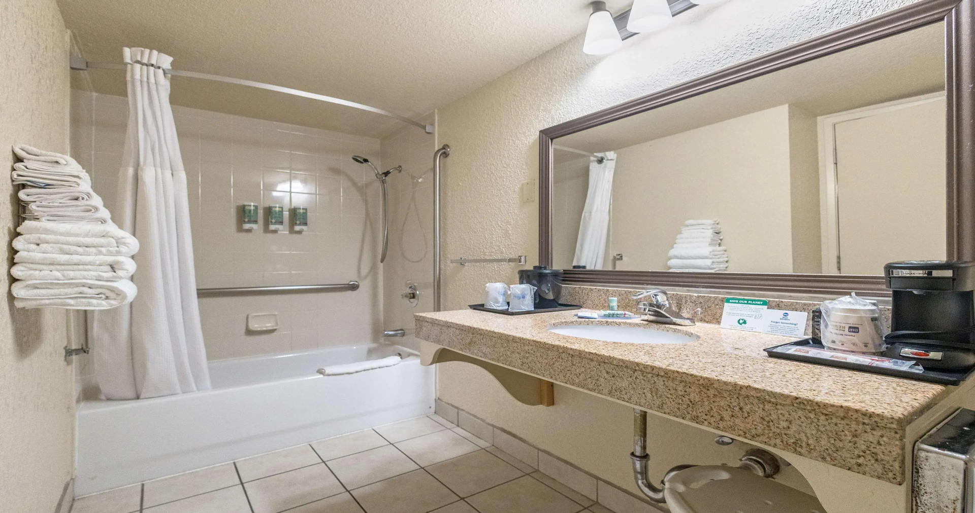 Photo - Best Western Roseville Inn