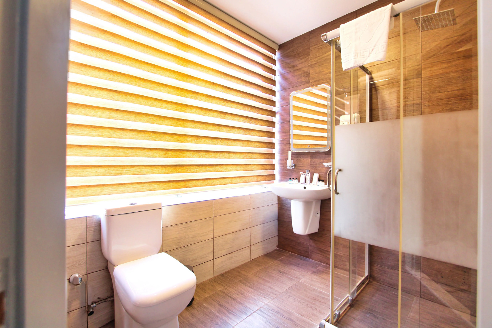 Photo - Old Sunday Hotel