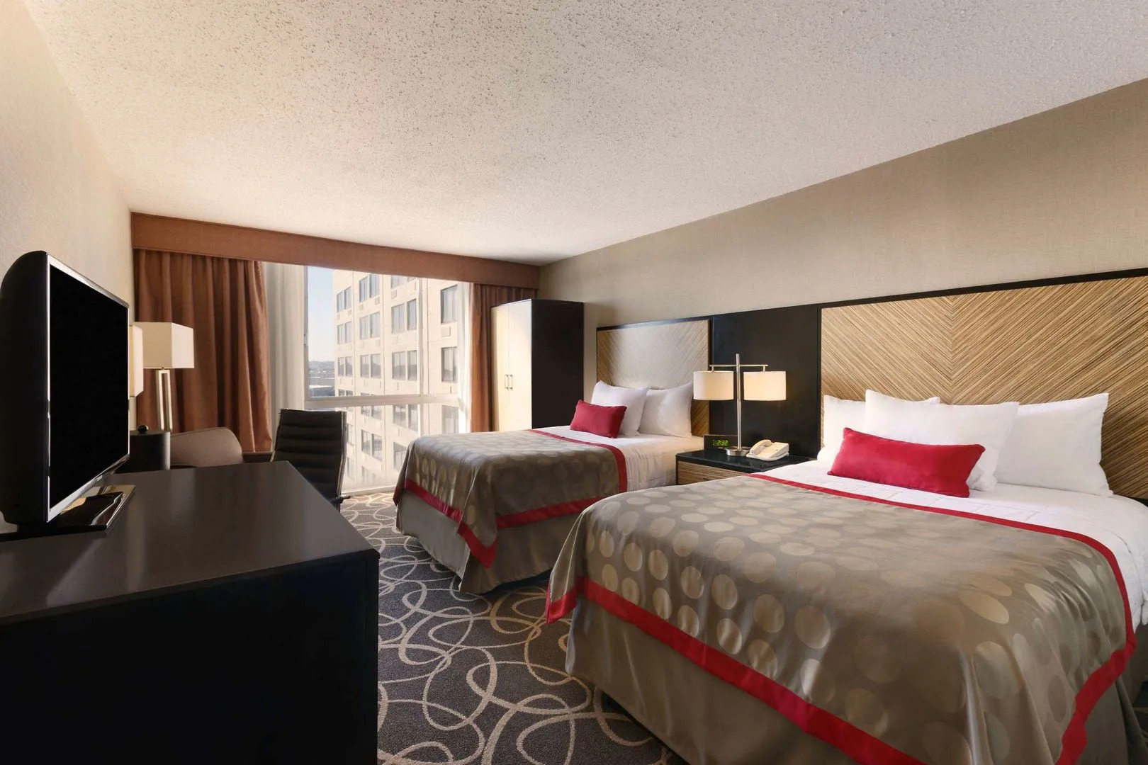 Photo - Holiday Inn Newark International Airport