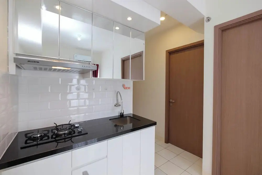 Modern Look 2BR at Podomoro Golf View Apartment