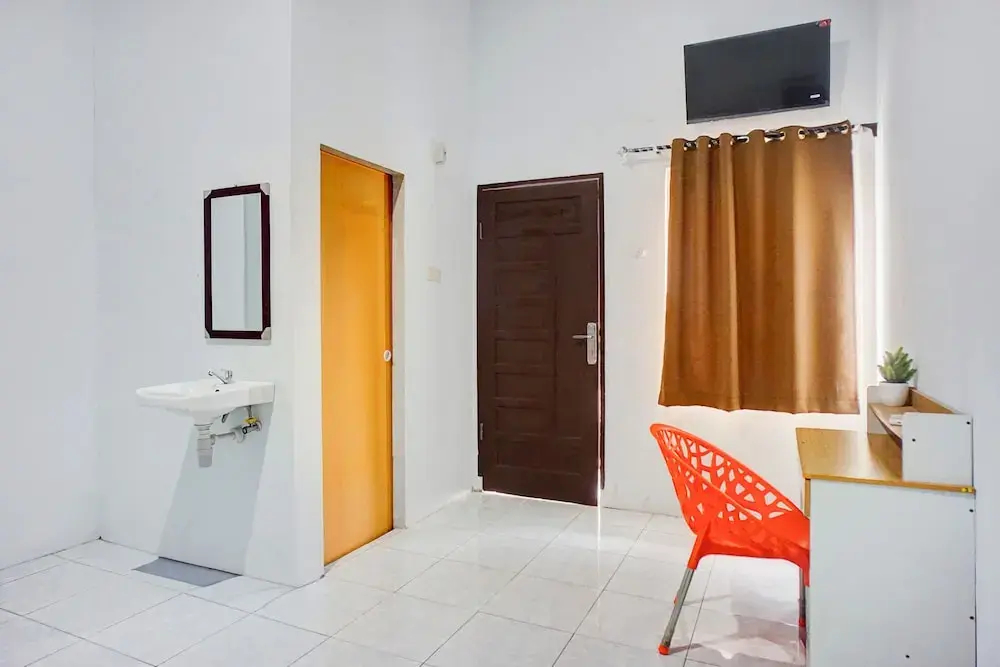 Foto - OYO 94768 Al-hamra Guest House