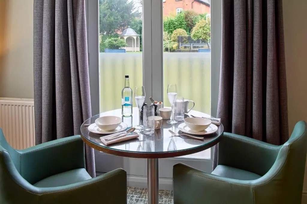 Photo - Mandolay Hotel Guildford