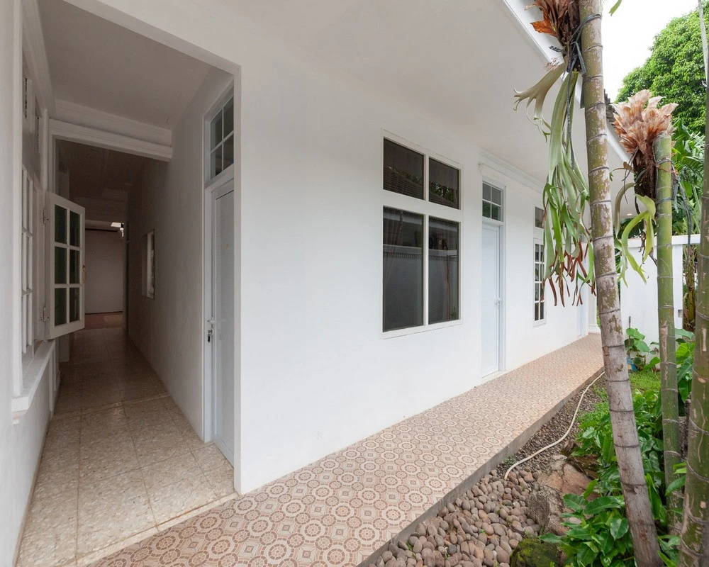 Urbanview Hotel De Breeze Kemang Jakarta by RedDoorz