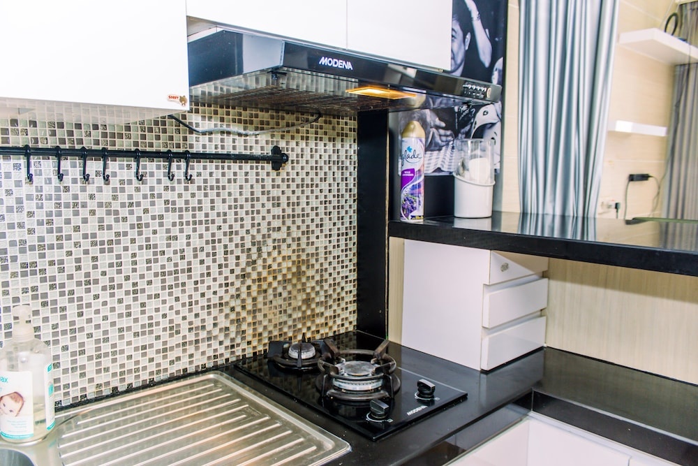 Comfort And Warm Studio At Serpong Greenview Apartment