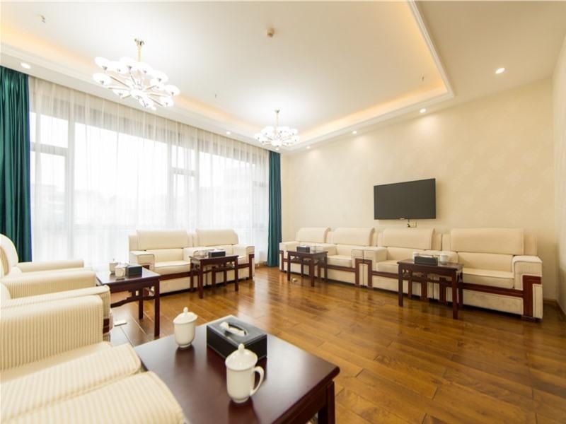 GreenTree Eastern Yibin Yijian Road New City Plaza