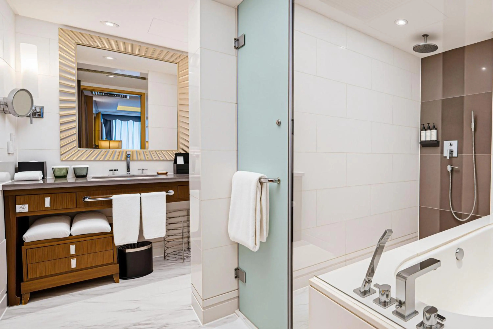 Photo - Yanjing hotel Beijing