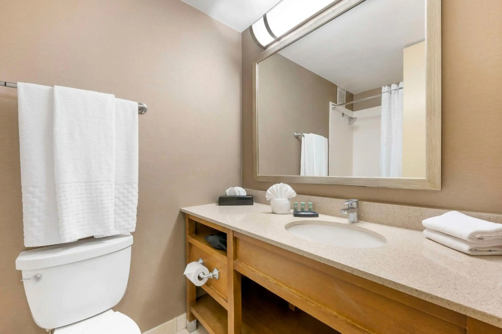 Photo - Best Western Grant Park Hotel