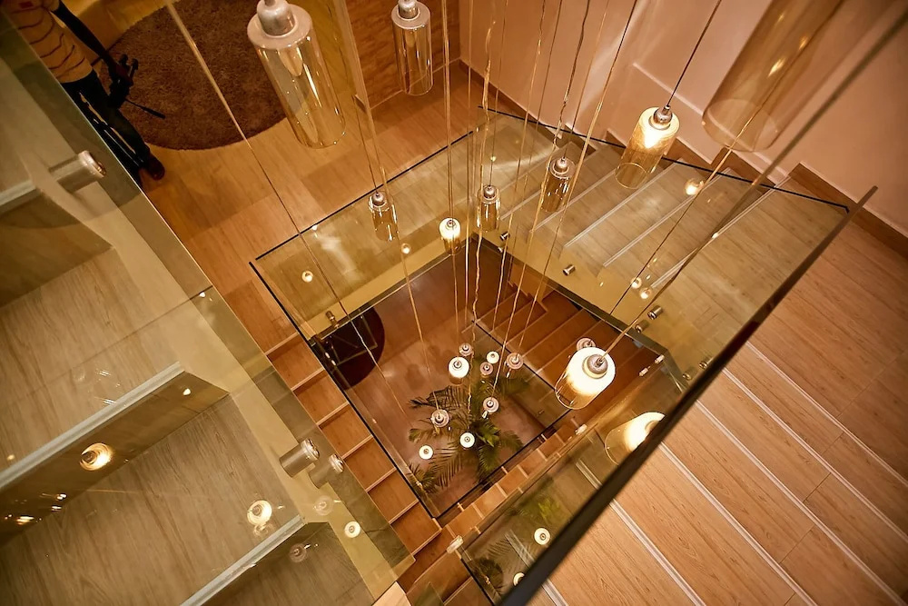 Photo - The Cabin Hotel