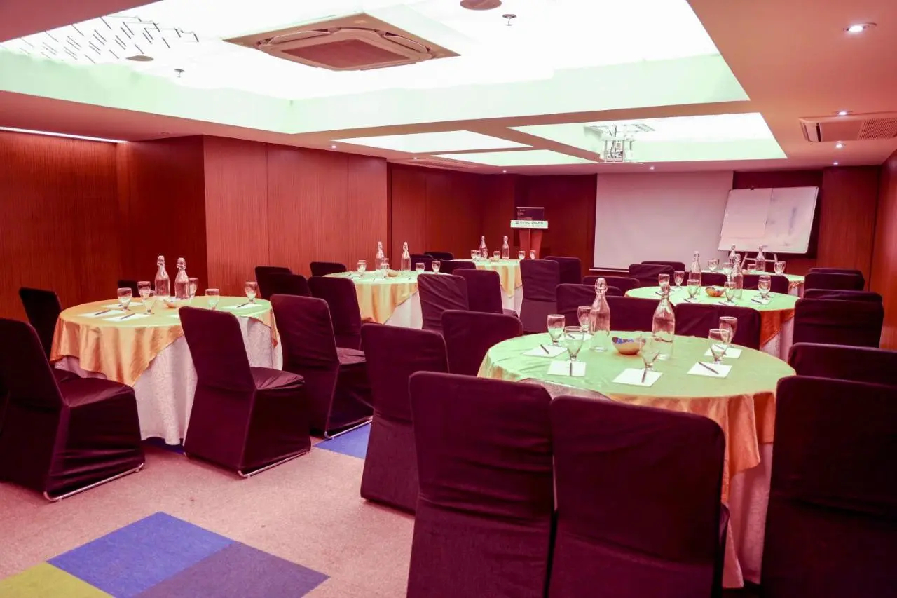 Photo - Royal Orchid Golden Suites Pune