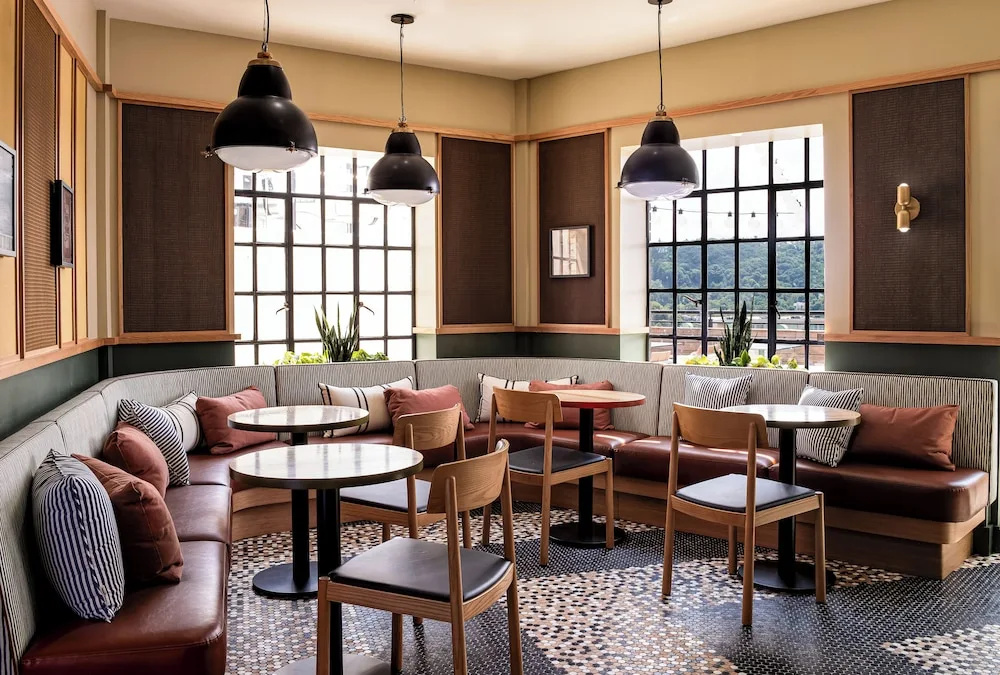 The Flat Iron Hotel, Bild 20 von 22