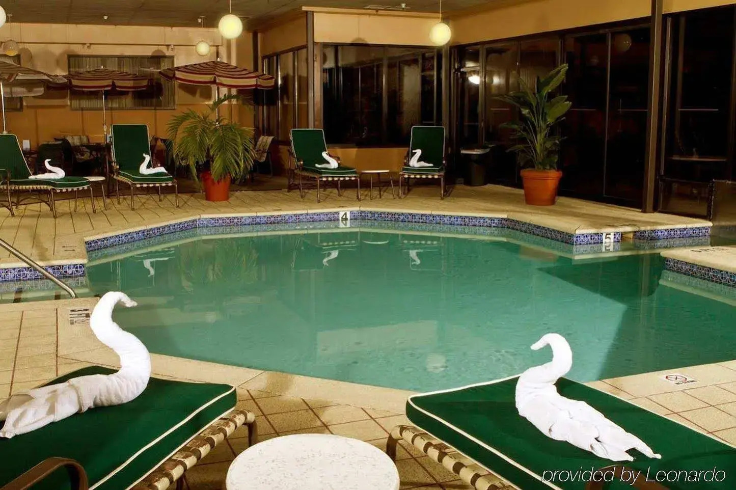 Photo - DoubleTree Suites by Hilton Nashville Airport