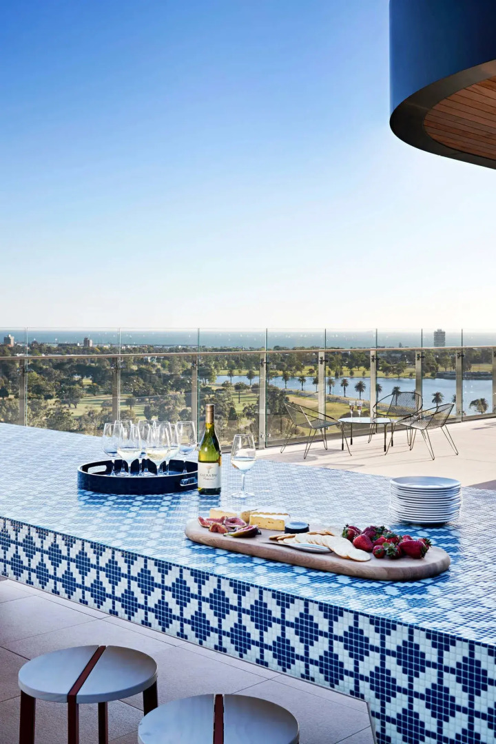 Photo - Tyrian Albert Park Lake