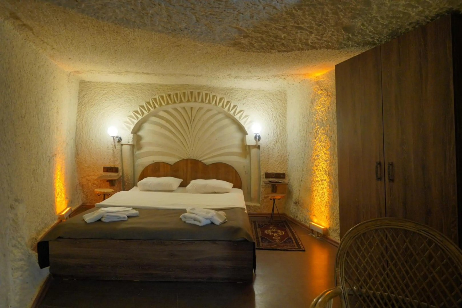 Photo - View Cave Hotel