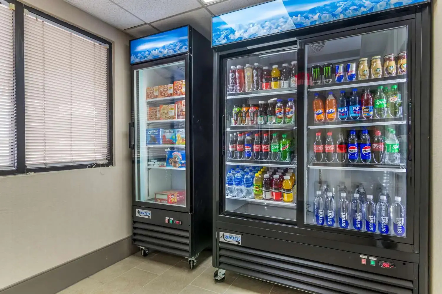 Photo - Country Inn & Suites by Radisson, Atlanta Airport South, GA