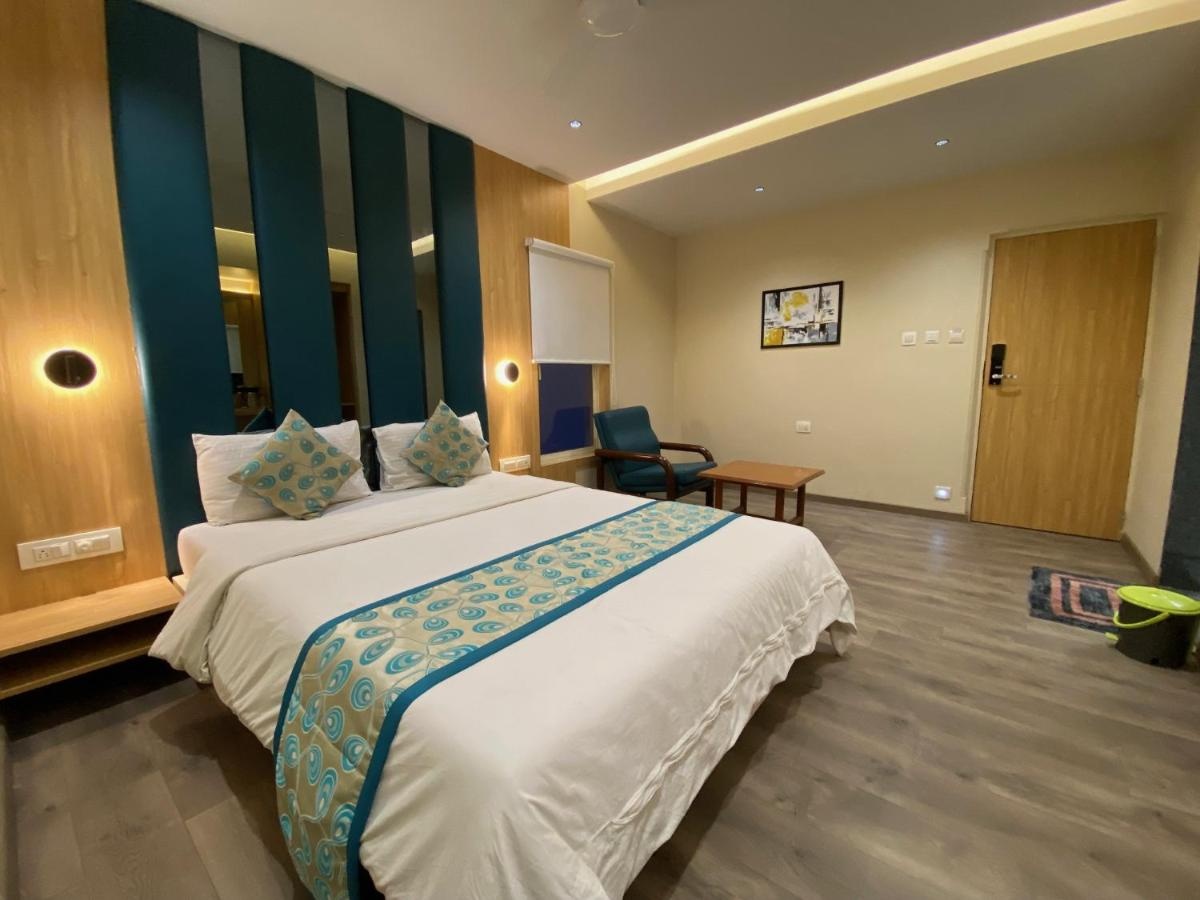 Hotel Apex International