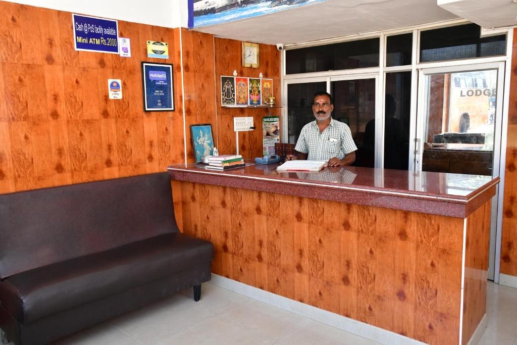 Hotel Ganesh Lodge