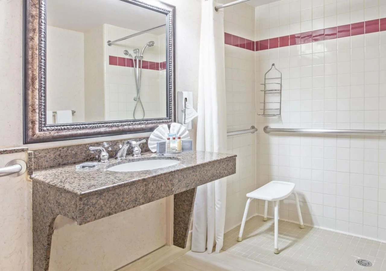 Photo - Holiday Inn Express & Suites Arlington North – Stadium Area by IHG