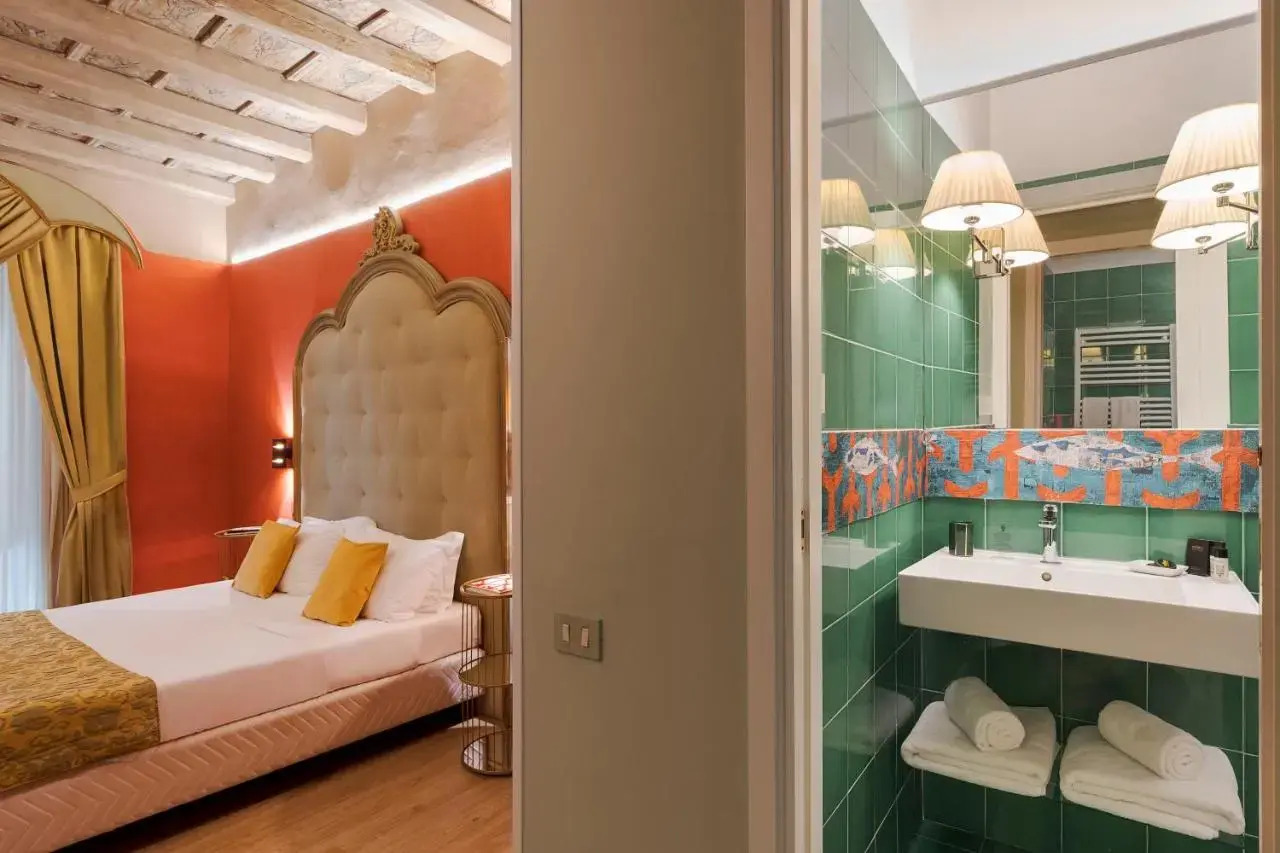 Photo - Palazzo Arone dei Baroni di Valentino