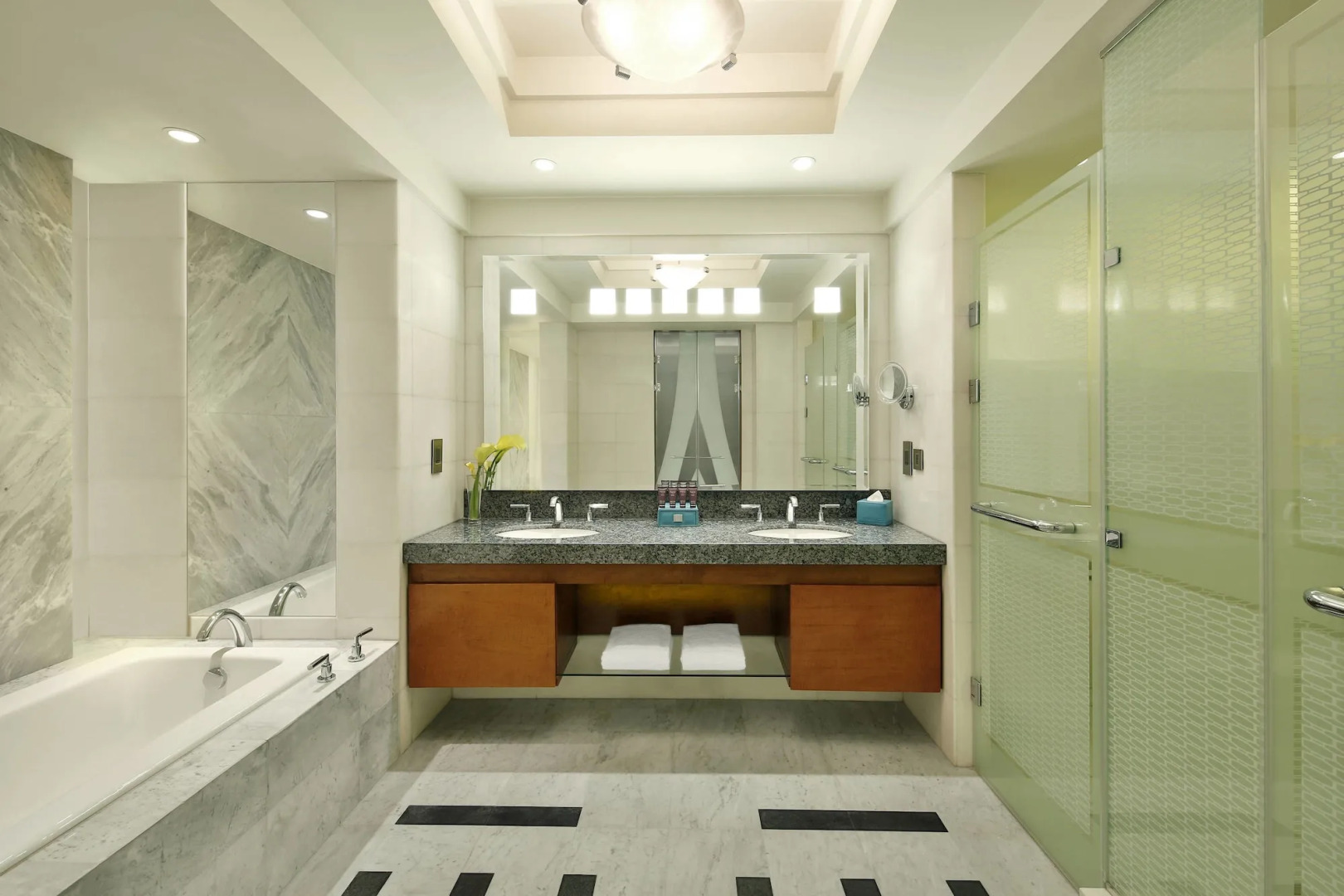 Photo - The Nile Ritz-Carlton, Cairo